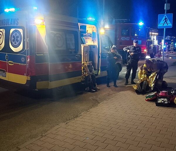 Złocieniec. Pożar mieszkania - strażacy wynieśli 3 osoby