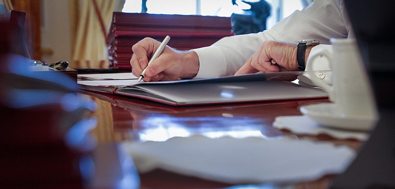 Prezydent Karol Nawrocki podpisał budżet i skierował go do Trybunału Konstytucyjne