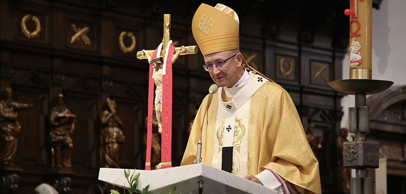 Abp Galbas: zewnętrznym graczom polskie spory są bardzo na rękę