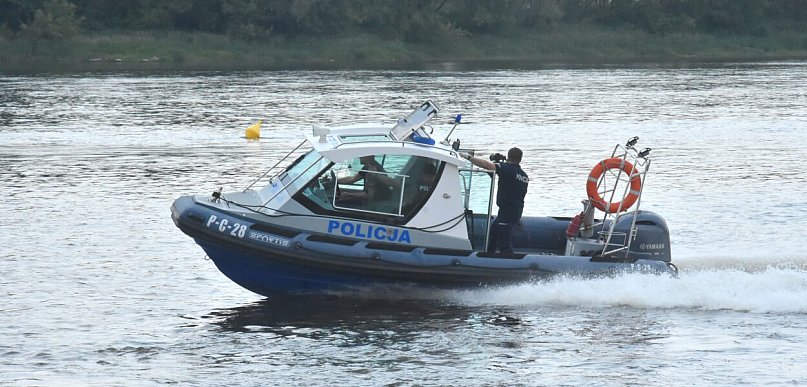 Policja apeluje o czujność nad wodą - w sobotę w Polsce utonęły cztery osoby
