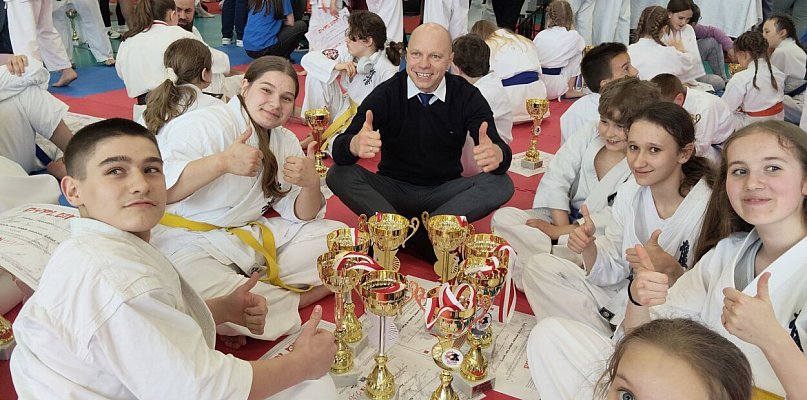 8 medali dla zawodników MUKS OYAMA