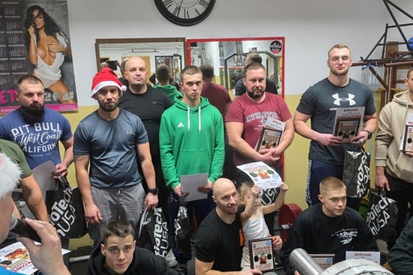 Mikołajkowe zmagania siłowe