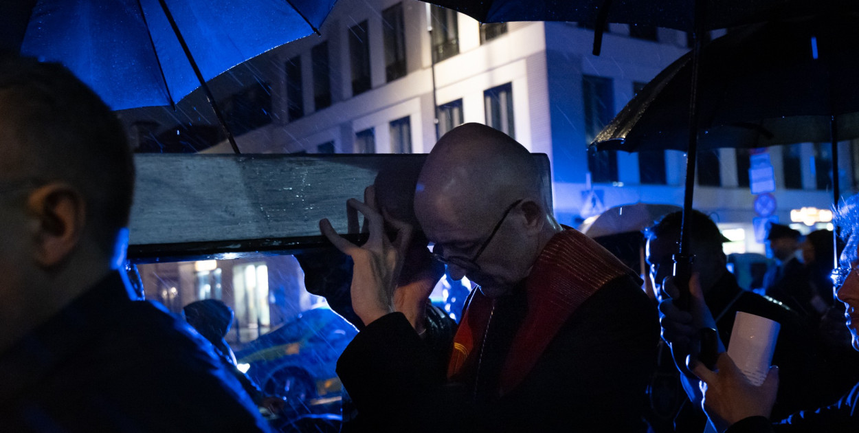 Wielki Post/ Abp Galbas zachęca do postu od ekranu i unikania rozrywki