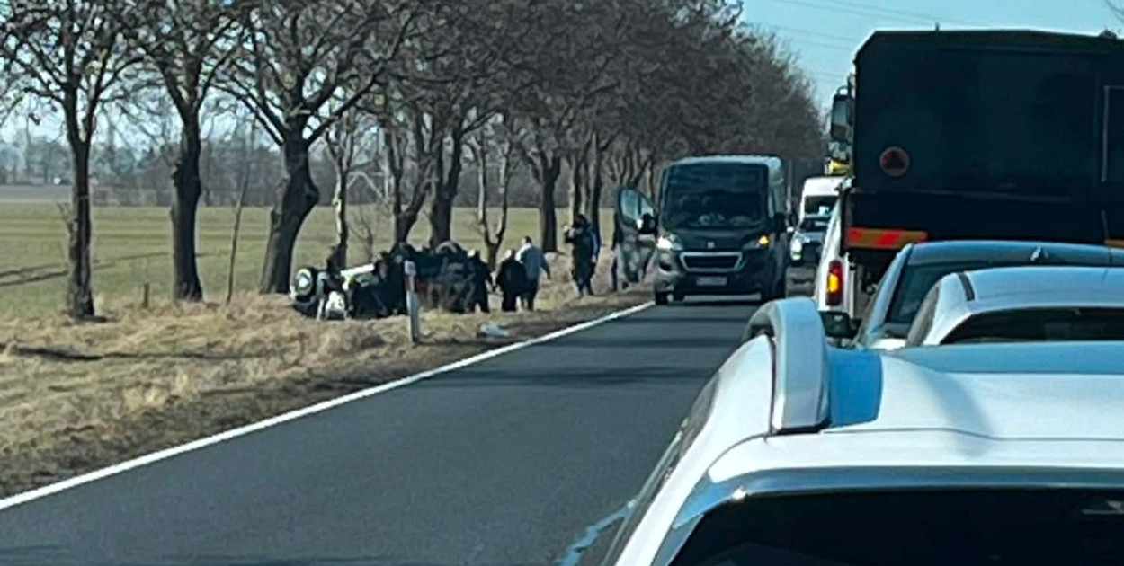 Poważny wypadek na krajowej 10 - 3 osoby poszkodowane