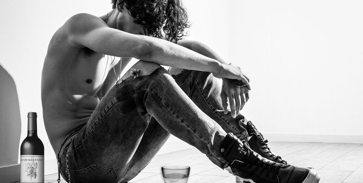 Ekspertka: alkohol pozostaje najpowszechniejszą używką wśród polskich nastolatków